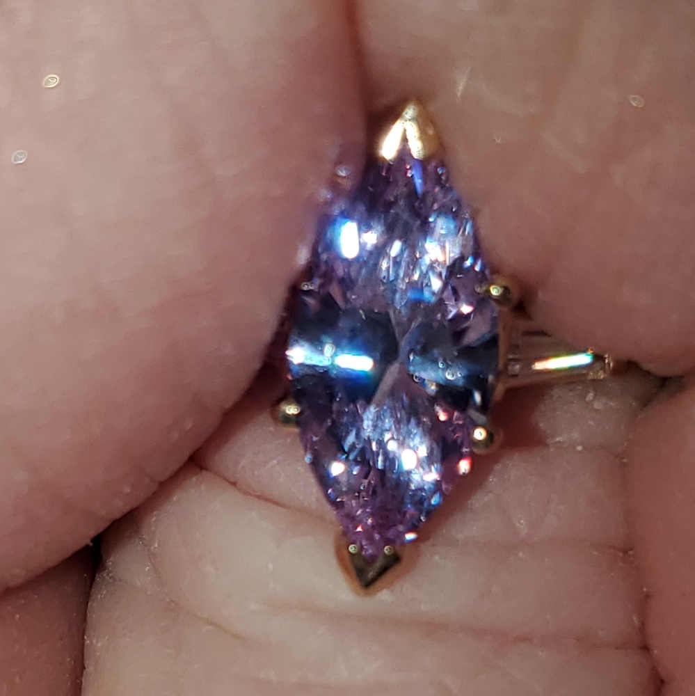 2 carat Marquise 14k yellow gold Zandrite
